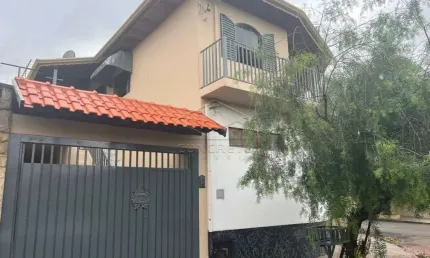 Casa com 3 quartos à venda na Vila Nova Santa Luzia, Bauru 