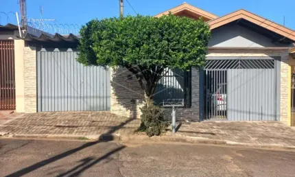 Casa com 6 quartos à venda na Vila Quaggio, Bauru 
