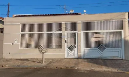 Casa com 3 quartos à venda na Vila Industrial, Bauru 