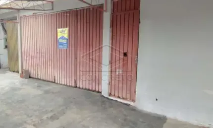 02 residências com 02 dormitórios + Salão com banheiro