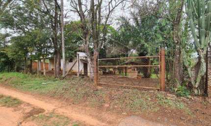 4 LOTES DE 750m² cada, podendo vender todos juntos ou 2 e 2!