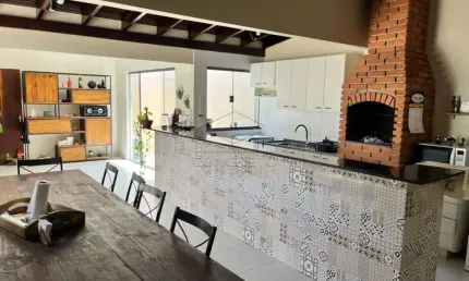Casa com 3 quartos à venda no Parque Vista Alegre, Bauru 