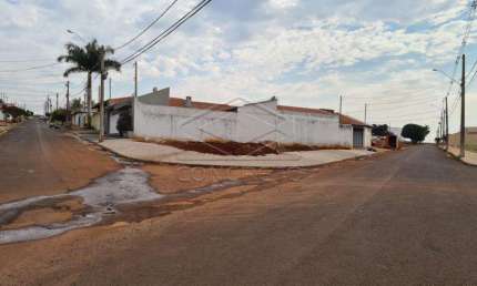 Casa à venda no Jardim Dona Emília, Jaú 