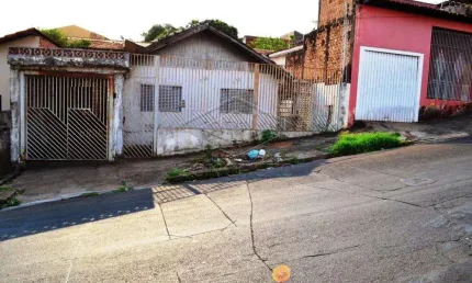 Casa com 3 quartos à venda na Vila Quaggio, Bauru 
