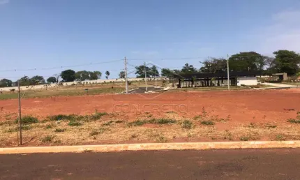 Terreno à venda no Residencial Villa de Leon, Piratininga 