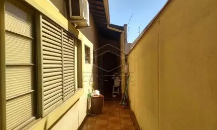 Casa com 3 quartos à venda na Vila Falcão, Bauru 