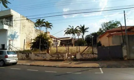Prédio à venda no Centro, Jaú 