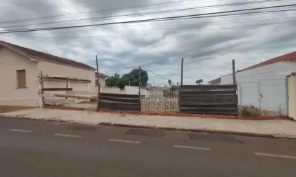 Casa à venda na Vila Hilst, Jaú 