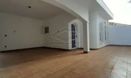 Casa com 3 quartos para alugar no Jardim Alvorada, Jaú 