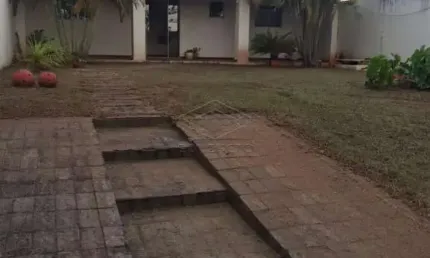 IMÓVEL COMERCIAL ESTILO EDICULA, EM EXCELENTE LOCALIZAÇÃO. JARDIM EUROPA, BAURU/SP