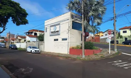 Casa comercial para alugar na Vila São Lúcio, Botucatu 