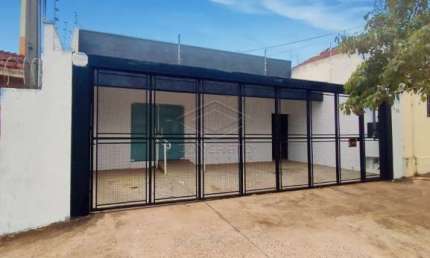 IMÓVEL COMERCIAL IDEAL PARA CLÍNICA - PRÓX. AO CDU DA UNIMED