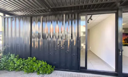Loja container com acabamento diferenciado para locação no centro da cidade. bauru/sp