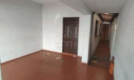 Casa com 3 quartos para alugar no Centro, Barra Bonita 