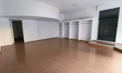 Casa comercial para alugar no Centro, Jaú 