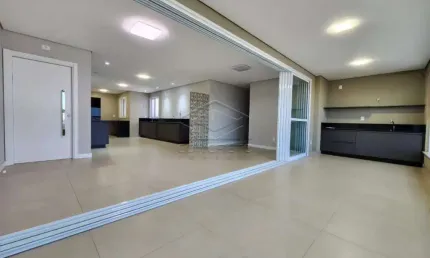 Apartamento com 4 quartos para alugar na Vila Assis, Jaú 