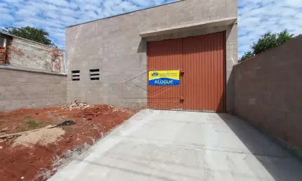 Barracão para locação na av. jorge schneyder filho com 298m², 2 banheiros e telha sanduíche