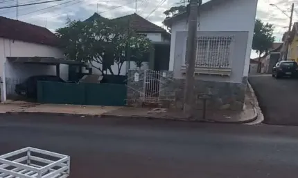 Casa com 1 quarto à venda no Centro, Jaú 