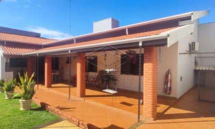 Casa com 3 quartos à venda no Jardim Parati, Jaú 