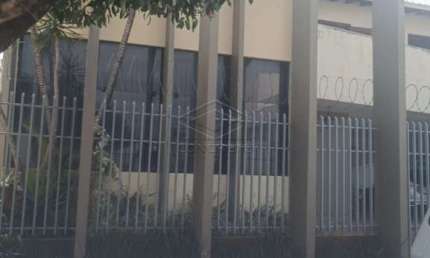 Casa com 3 quartos para alugar no Jardim Marambá, Bauru 