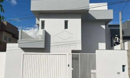 Casa com 3 quartos para alugar na Vila Santa Maria, Piratininga 