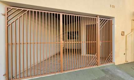 Casa com 2 quartos para alugar no Jardim Godoy, Bauru 