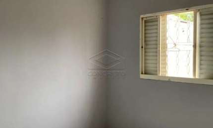 Casa com 2 quartos para alugar no Parque Roosevelt, Bauru 