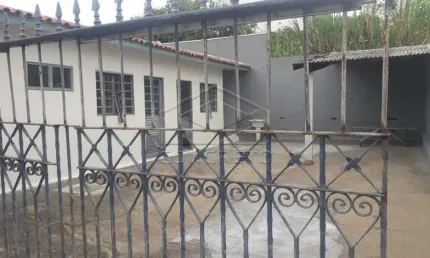 Casa com 1 quarto para alugar no Centro, Agudos 