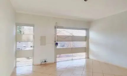 Casa com 3 quartos para alugar no Jardim Petrópolis, Bauru 