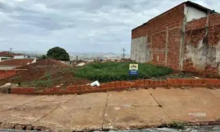 Prédio à venda na Vila Narcisa, Barra Bonita 