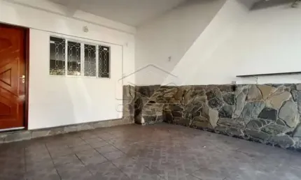 Casa com 3 quartos para alugar no Jardim Santa Helena, Jaú 