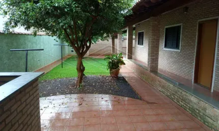 Casa com 2 quartos para alugar no Jardim Village, Lençóis Paulista 