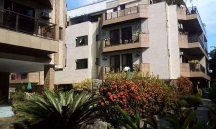 Oportunidade no Recreio dos Bandeirantes – Apartamento Amplo na Gleba A!
