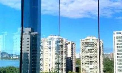 Apartamento Espaçoso | 140 m² | 4 Quartos (1 Suíte) | Barra da Tijuca
