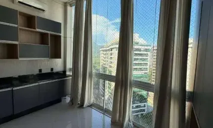A **quatro paredes imobiliária** tem o prazer de apresentar à venda, na península barra da tijuca, um excelente **loft** de 78 m² 2 qtrs sendo 1 suíte