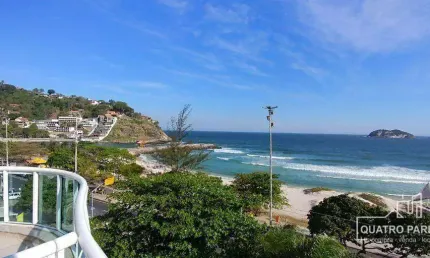 Quatro paredes vende na orla do pepê! no **condomínio maximum cobertura 158m2 2 qts