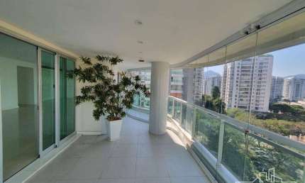 Quatro Paredes vende - SUPER PREÇO de m2 no Fontvieille  *Maison Charles Premier* 402,88m2 – 4 suítes, 2 dependências