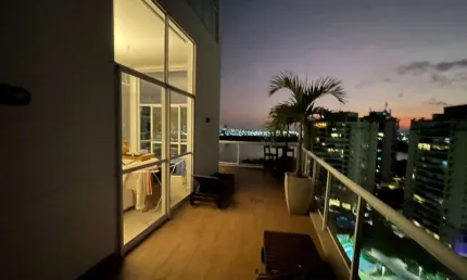 Qautro Paredes vende - Loft imponente, reformado e decorado por arquiteto, Loft com pé direito alto podendo fazer um mezanino, 156m2, 1 suite + lavabo