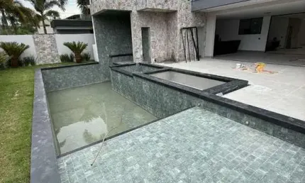 Quatro Paredes vende - Residência de Alto Padrão à Venda no Condomínio Alphaville – Barra da Tijuca