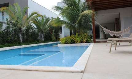 Quatro Paredes Aluga - Excelente Casa para Locação no Condomínio Alphaville – Barra da Tijuca