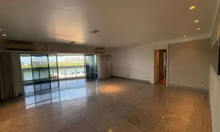 Quatro Paredes vende - Condomínio Aquarela | Península - Apartamento com vista livre para a lagoa, sol da manhã, andar alto, com planta de 180m², 4 qu
