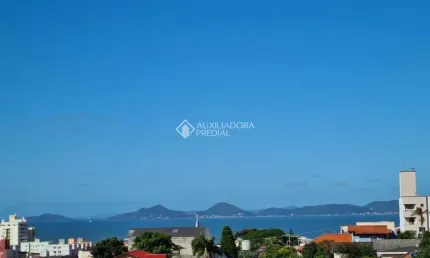 Apartamento com 3 quartos à venda na Rua Cândido Amaro Damásio, 1086, Jardim Cidade de Florianópolis, São José, 76 m2 por R$ 750.000