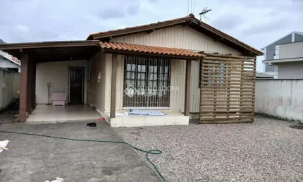 Casa com 2 quartos à venda na Rua Alvim Miguel Martins, 1006, Praia de Fora, Palhoça, 120 m2 por R$ 340.000