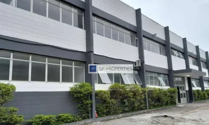Galpão para locar ou vender – retrofit com docas em Cumbica - Guarulhos/SP