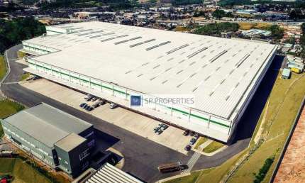 Galpão para alugar, 60204 m² por R$ 2.233.576/mês - Embu das Artes/SP