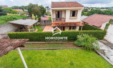 Casa com 3 quartos à venda na Gustavo Barroso, 1188, Barreirinha, Curitiba por R$ 899.000