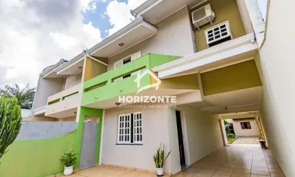 Casa com 3 quartos à venda na Rua Wenceslau Forlepa, 131, Pineville, Pinhais por R$ 990.000