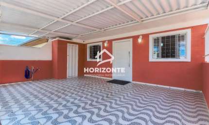 Casa com 3 quartos à venda na Rua Paulo Kissula, 1157, Capão da Imbuia, Curitiba por R$ 649.000