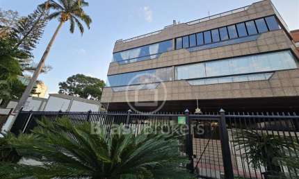 Apartamento Frontal no Recreio - Varandão 2 quartos a poucos passos da praia.