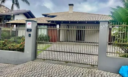 Casa com 5 quartos à venda no Saguaçu, Joinville 